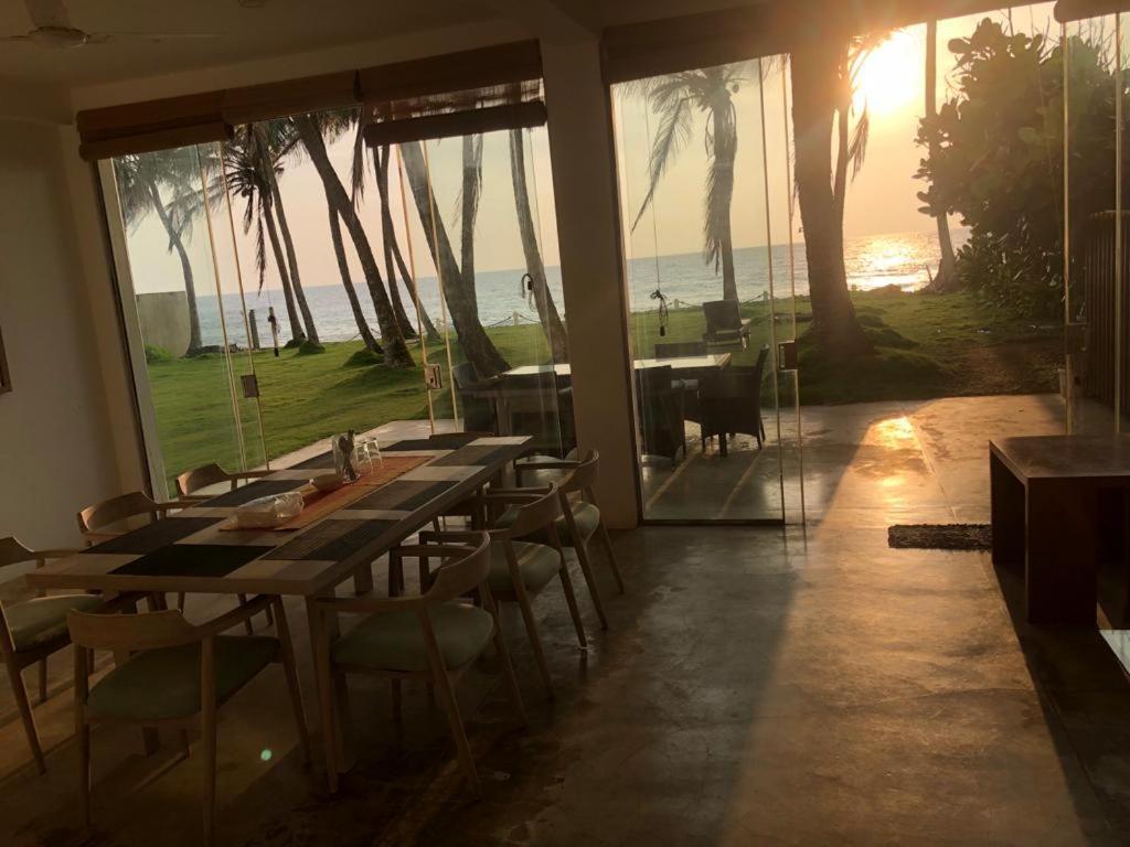 The Beach House 安伯朗戈德 外观 照片